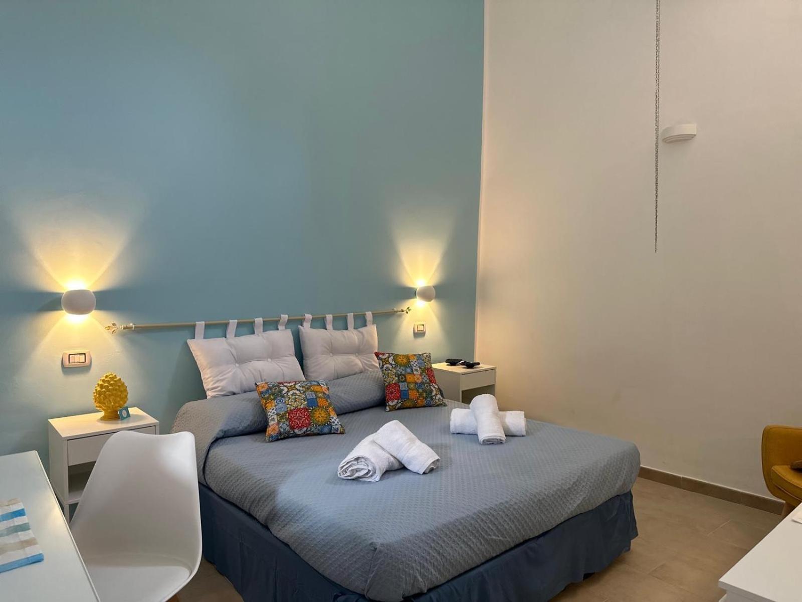 Madre Terra Airport Rooms And Suites Terrasini Exteriör bild